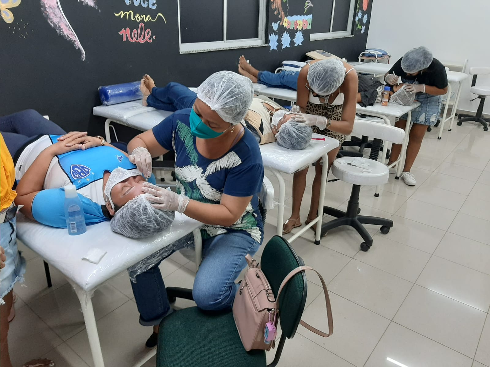 TerPaz promove cursos de capacitação para moradores de bairros atendidos pelo programa